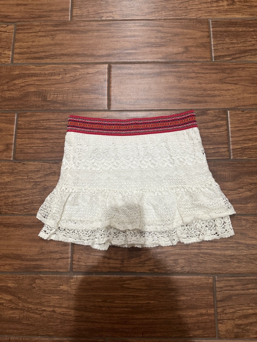 White lace skirt size medium